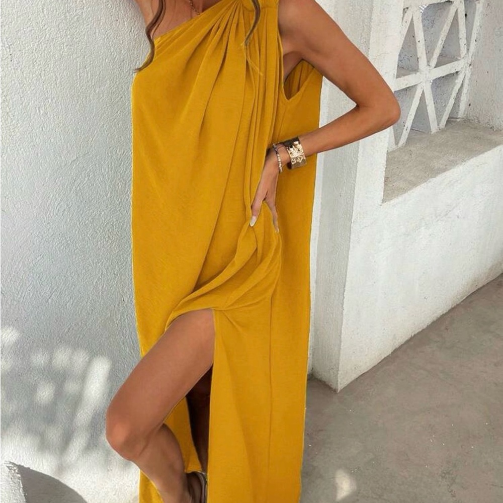 SHEIN Mustard Yellow One-Shoulder Maxi Dress